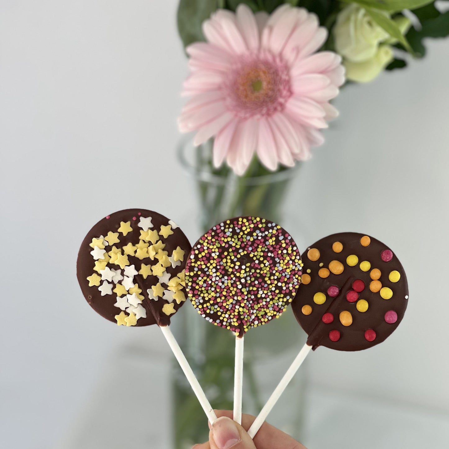 Sucette en chocolat noir